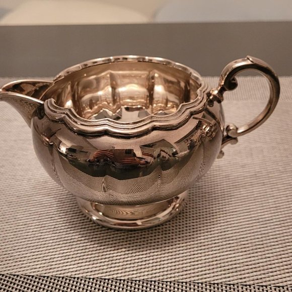 *SOLD* Silver Plated Coffee Pot Set - Picture 4 of 9